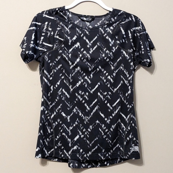 North Face Active Wear Tee - Picture 1 of 4